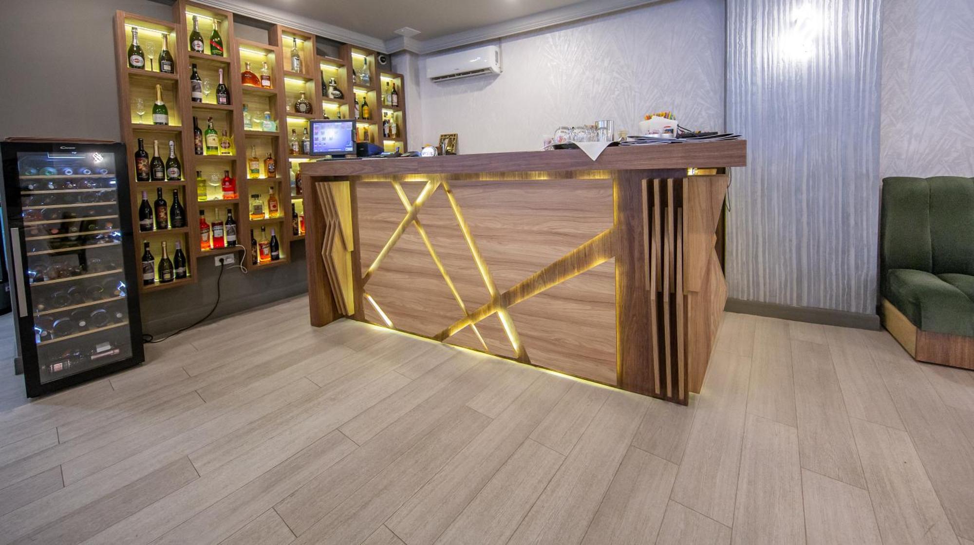Hotel Corvaris Bukarest Kültér fotó