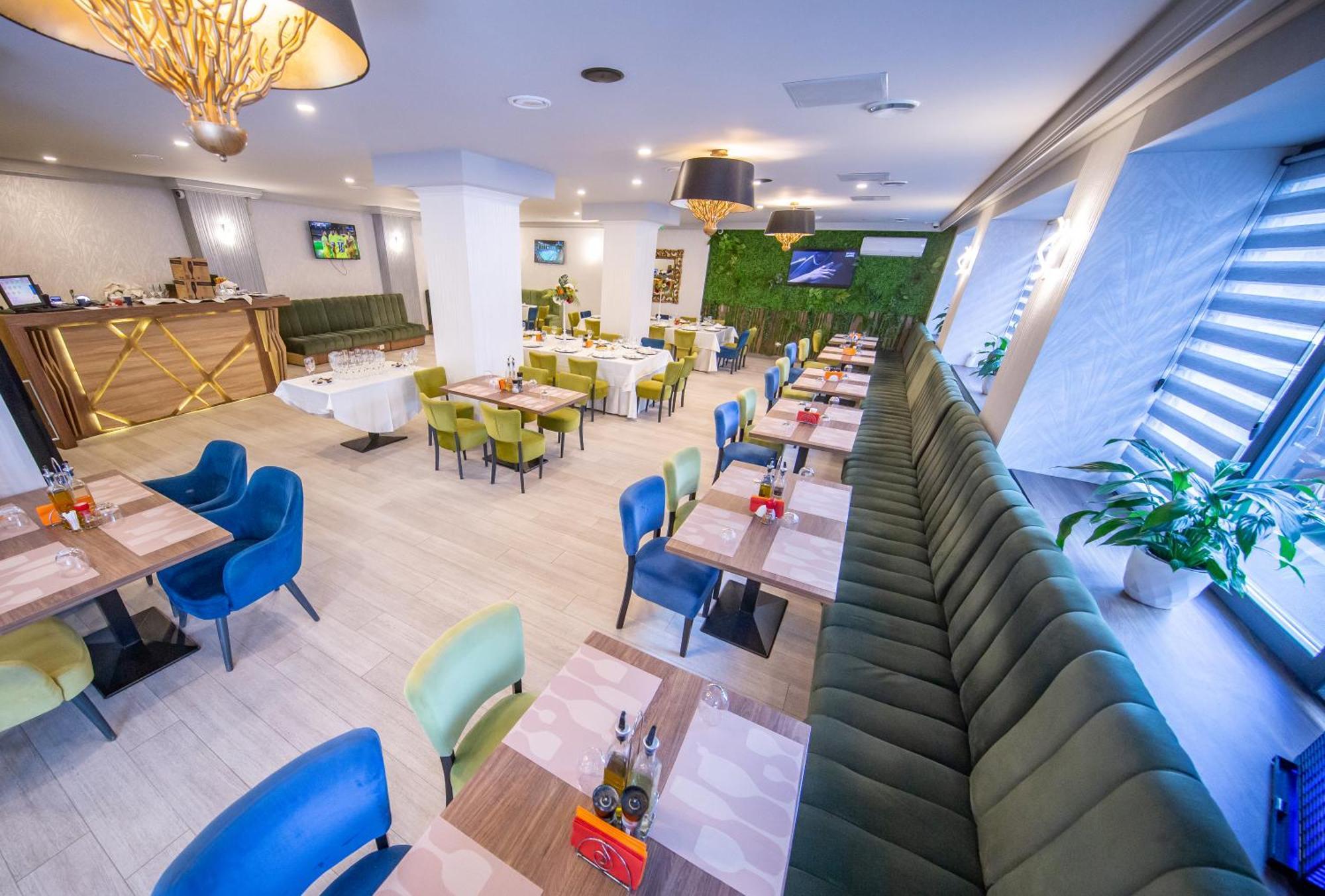 Hotel Corvaris Bukarest Kültér fotó