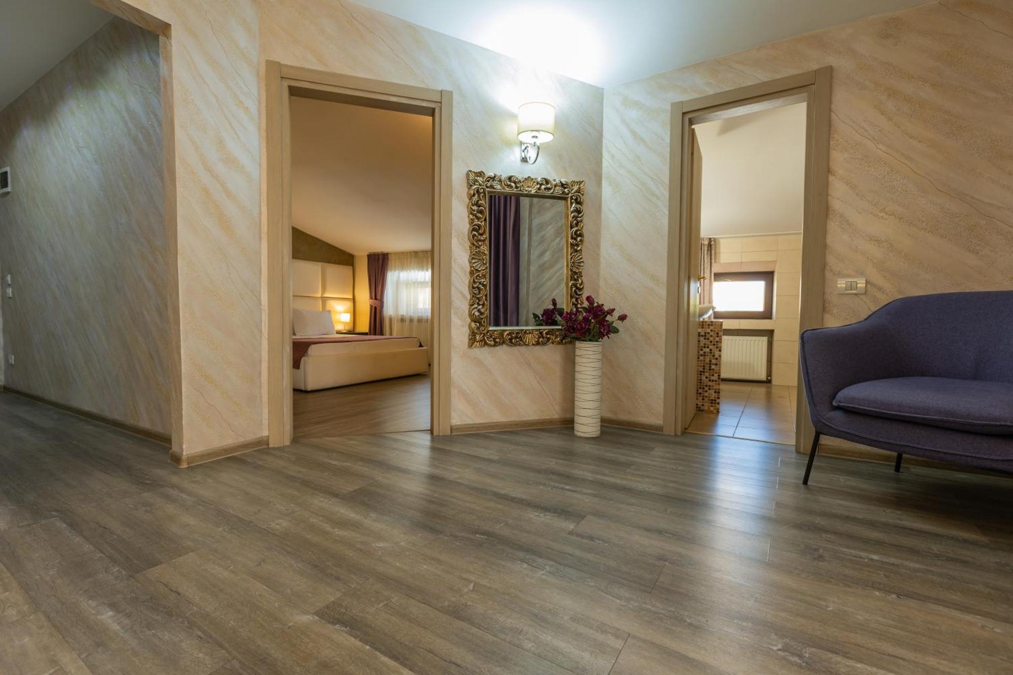 Hotel Corvaris Bukarest Kültér fotó