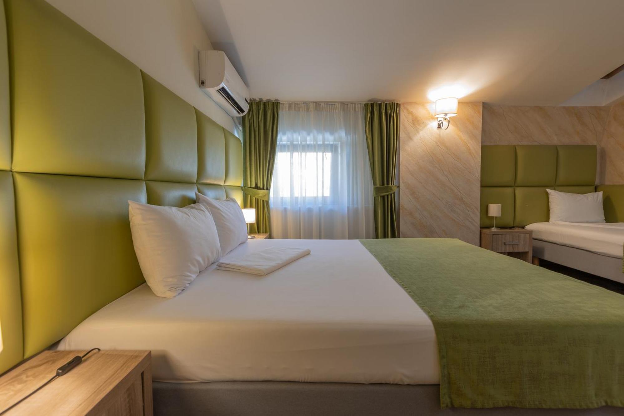 Hotel Corvaris Bukarest Kültér fotó